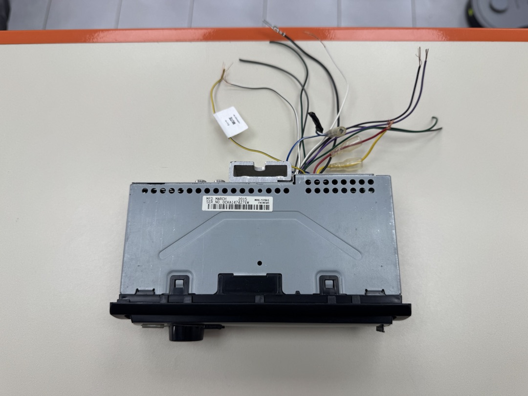 Автомагнитола Pioneer MVH-170UI