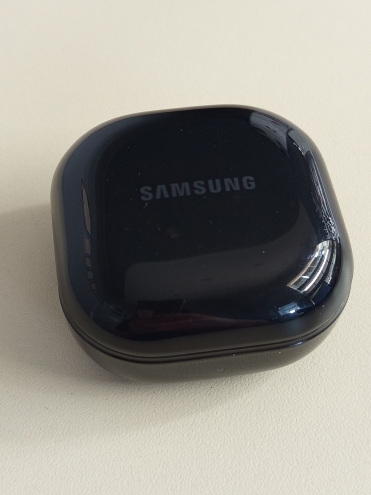 Наушники безпроводные SAMSUNG BUDS