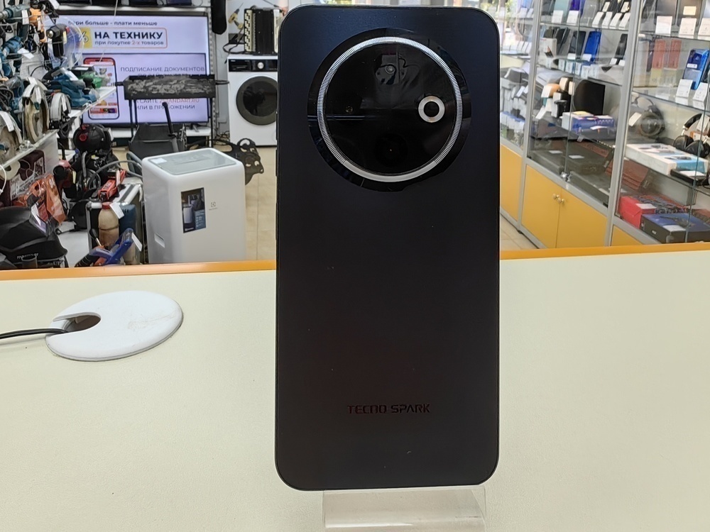 Смартфон Tecno SPARK 30C 8/256