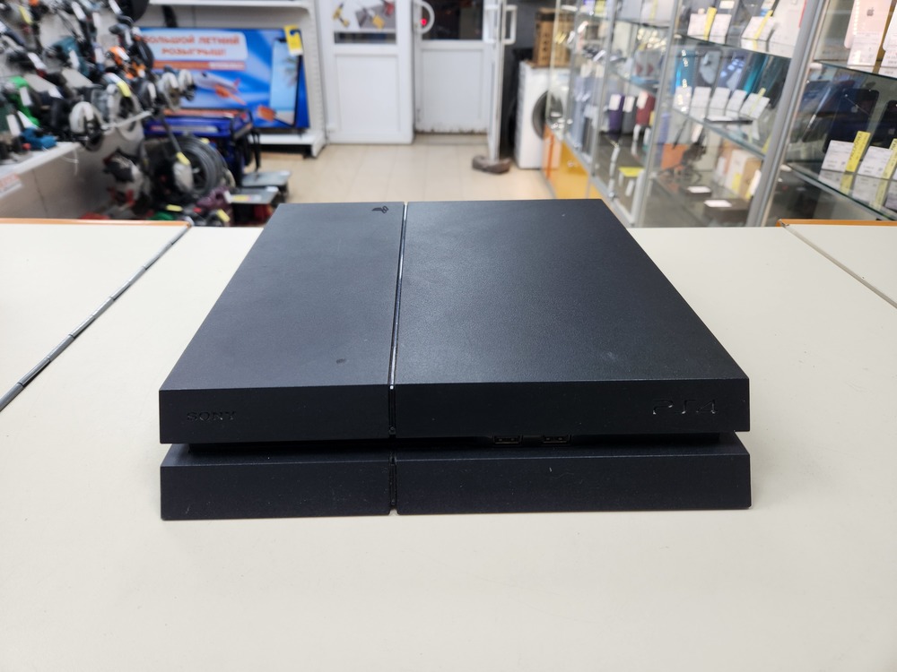 Игровая приставка PlayStation 4 1Tb
