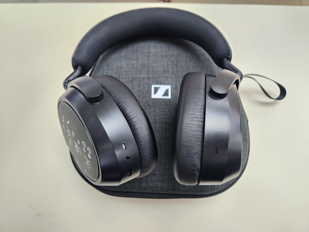 Наушники беспроводные SENNHEISER Momentum 4