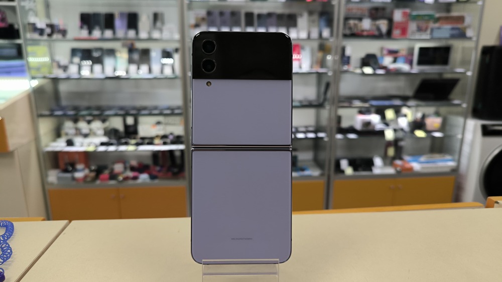 Смартфон Samsung Galaxy Z Flip 4 8/128