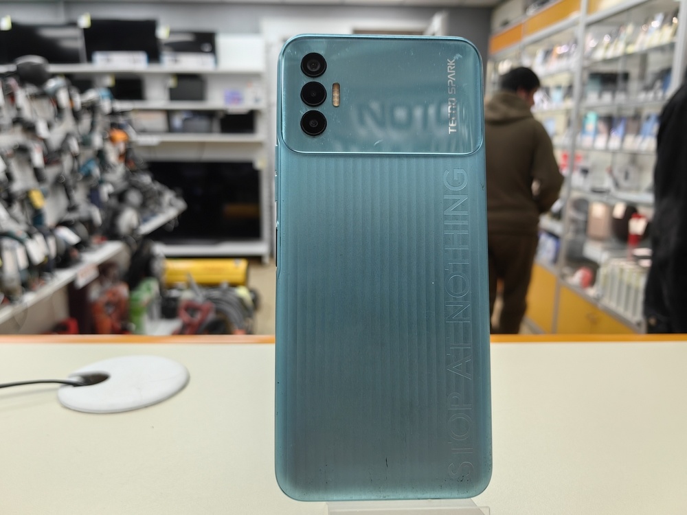 Смартфон Tecno Spark 8P 4/128