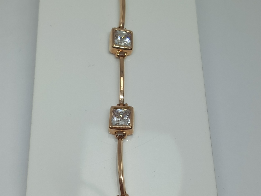 Б585 БРАСЛЕТ С КАМНЯМИ (Au 585)