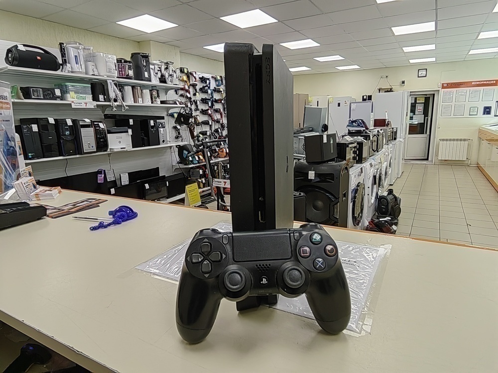 Игровая приставка PlayStation 4 500GB