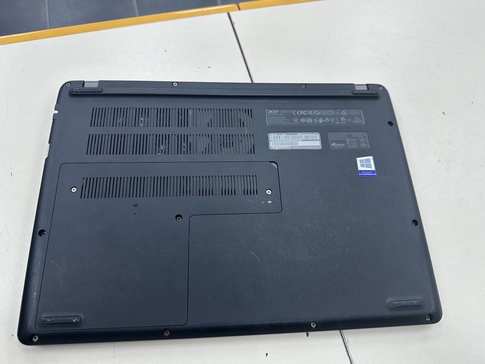 Ноутбук Acer; Core i3-8130U, HD Graphics, 12 Гб, 128 Гб, Нет