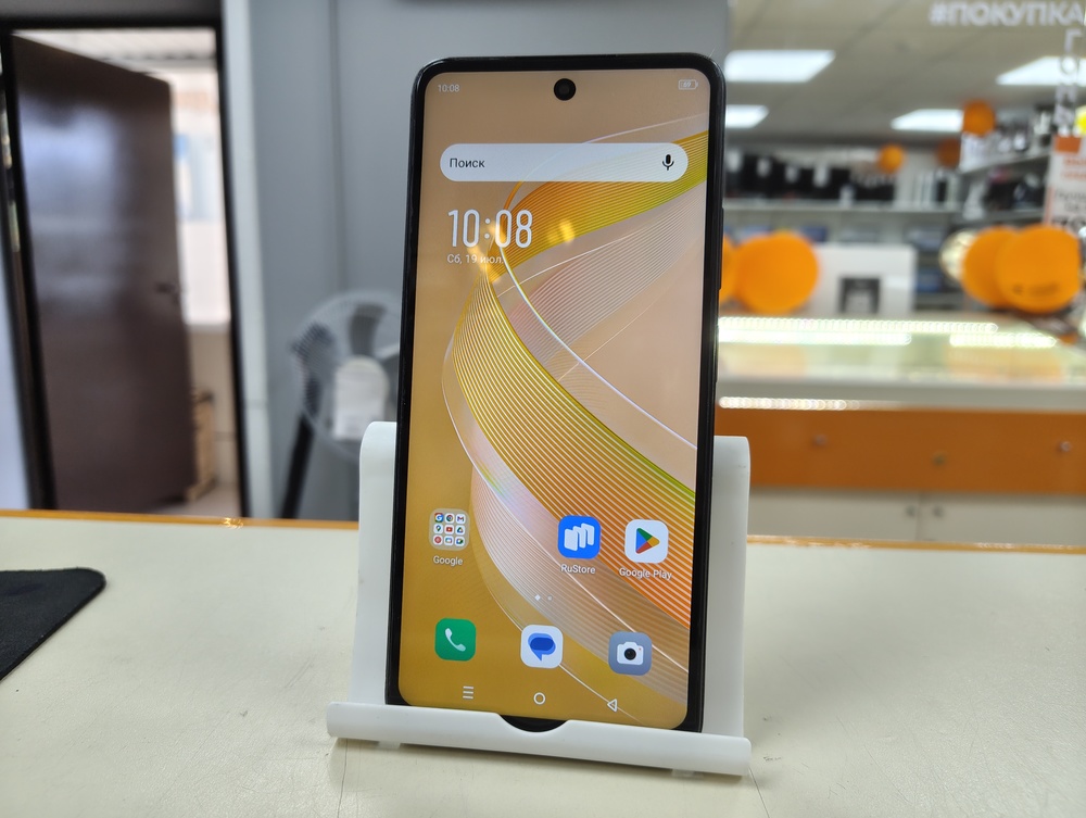 Смартфон Infinix Smart 8 3/64