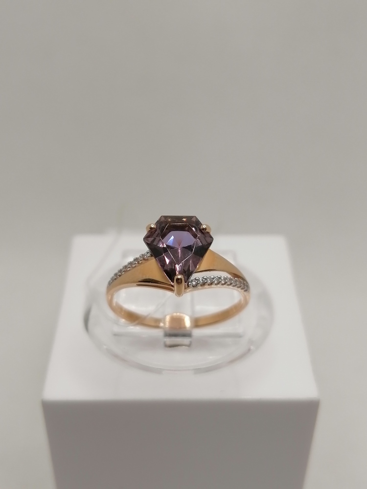 715556 КОЛЬЦО С КАМНЯМИ (Au 585)