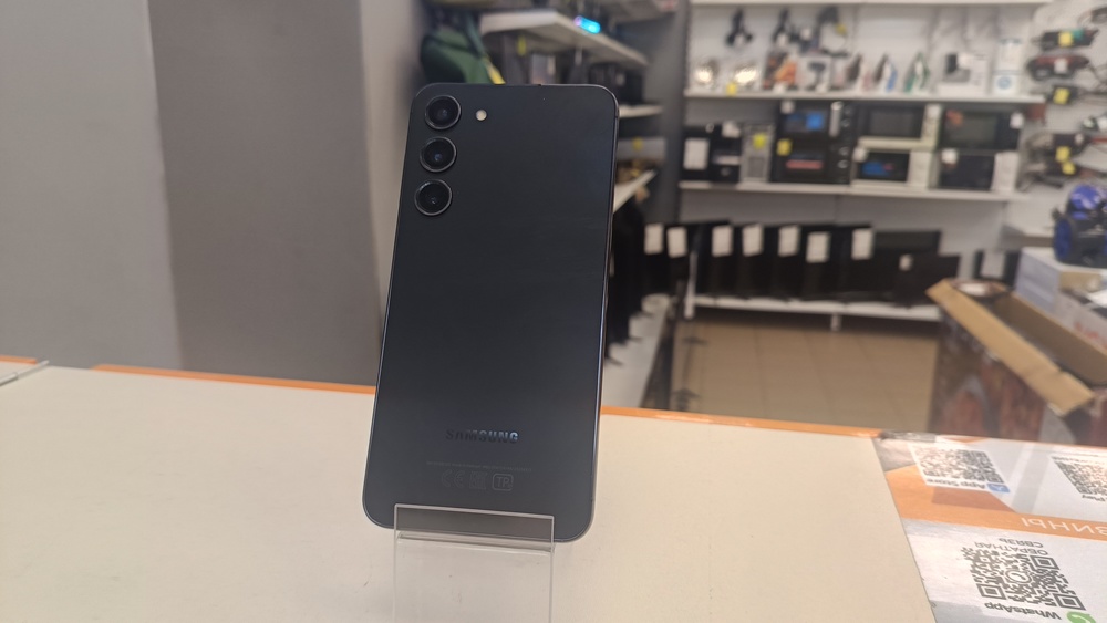 Смартфон Samsung Galaxy S23+ 8/256