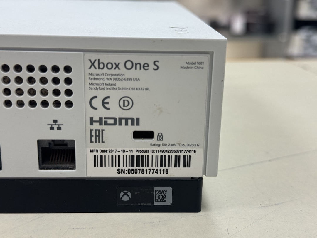 Игровая приставка Xbox One S 500Gb