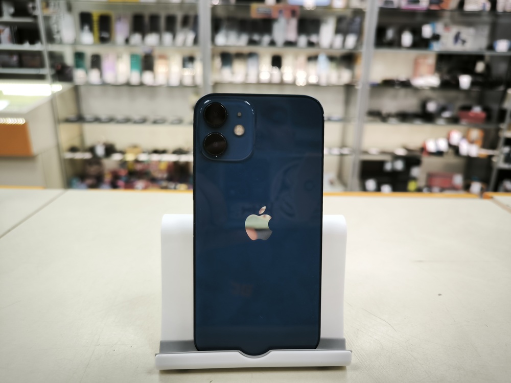 Смартфон Apple iPhone 12 mini 64Gb