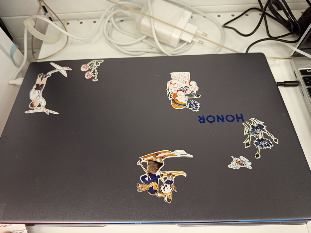 Ноутбук Honor; Ryzen 5 3500U, Radeon Vega 8, 8 Гб, 512 GB, Нет