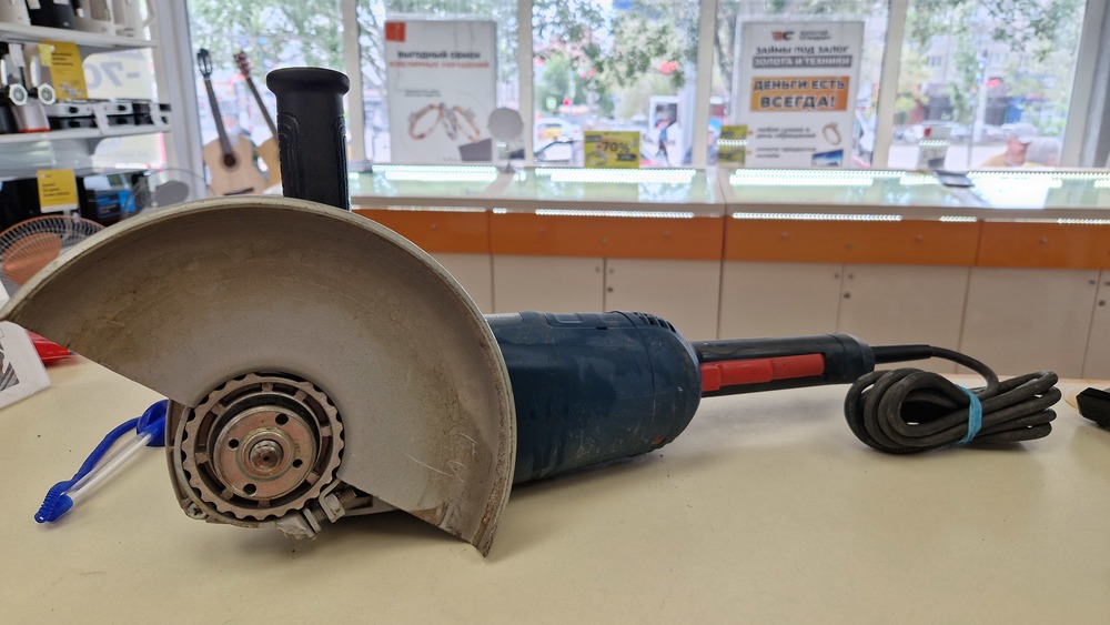 Угловая шлифмашина Bosch GWS 2200