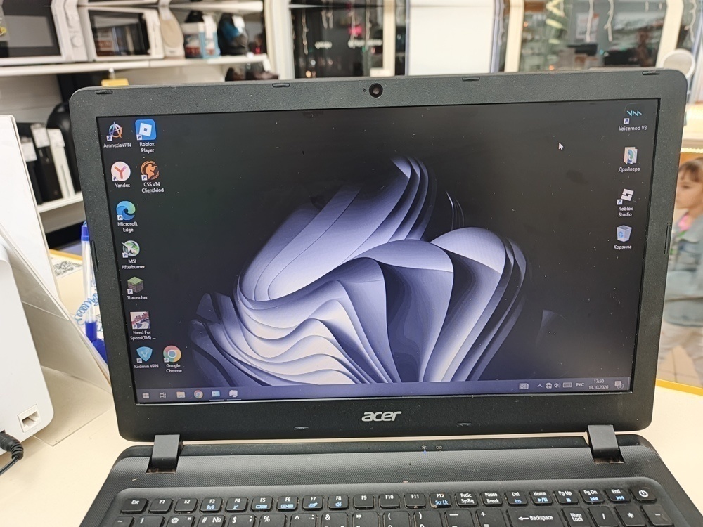 Ноутбук Acer; Core i3-6006U, HD Graphics, 6 Гб, Нет, 500 Гб