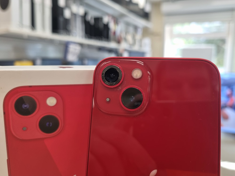 Смартфон Apple iPhone 13 128Gb