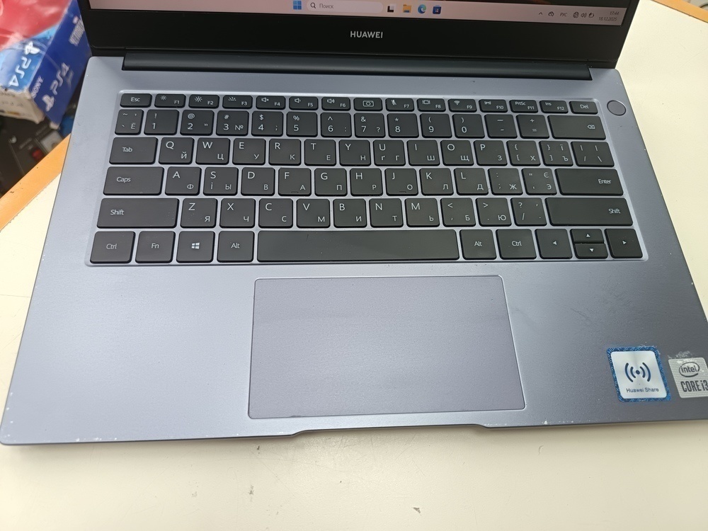 Ноутбук Huawei; Core i3-10110U, Intel UHD Graphics, 8 Гб, 240 Гб, Нет