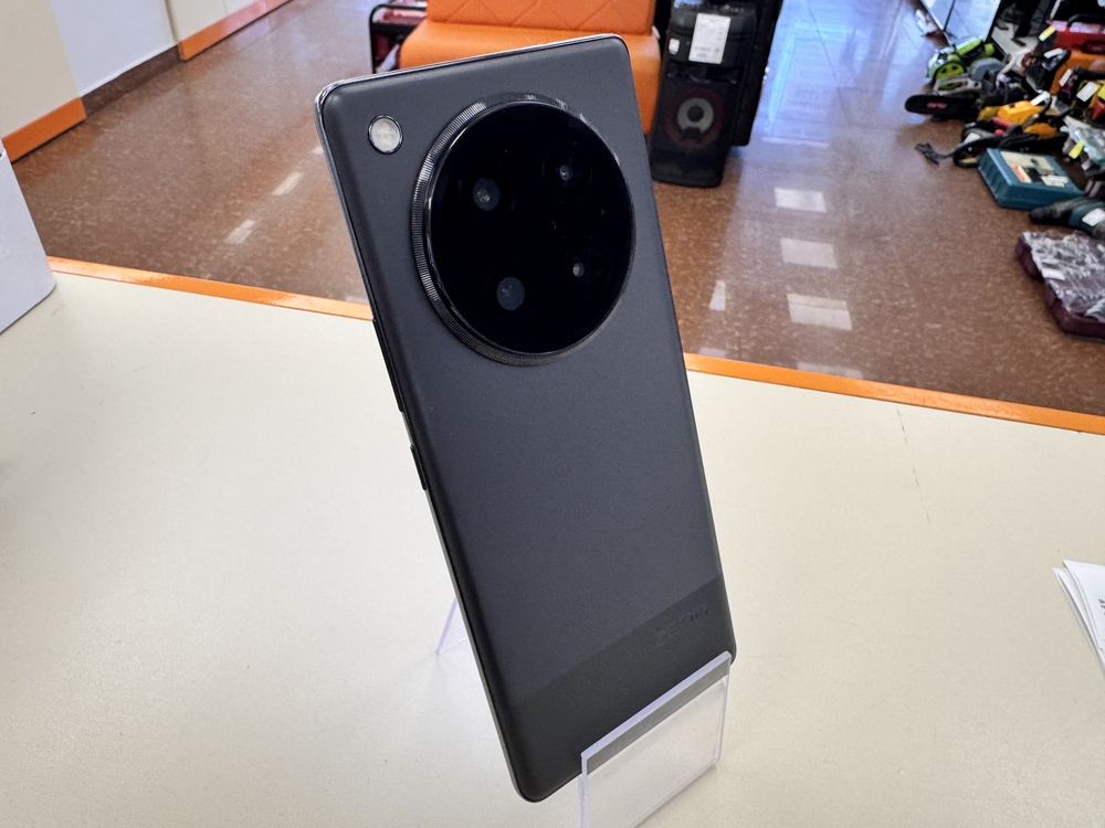 Смартфон Infinix ZERO 40 5G 8/256