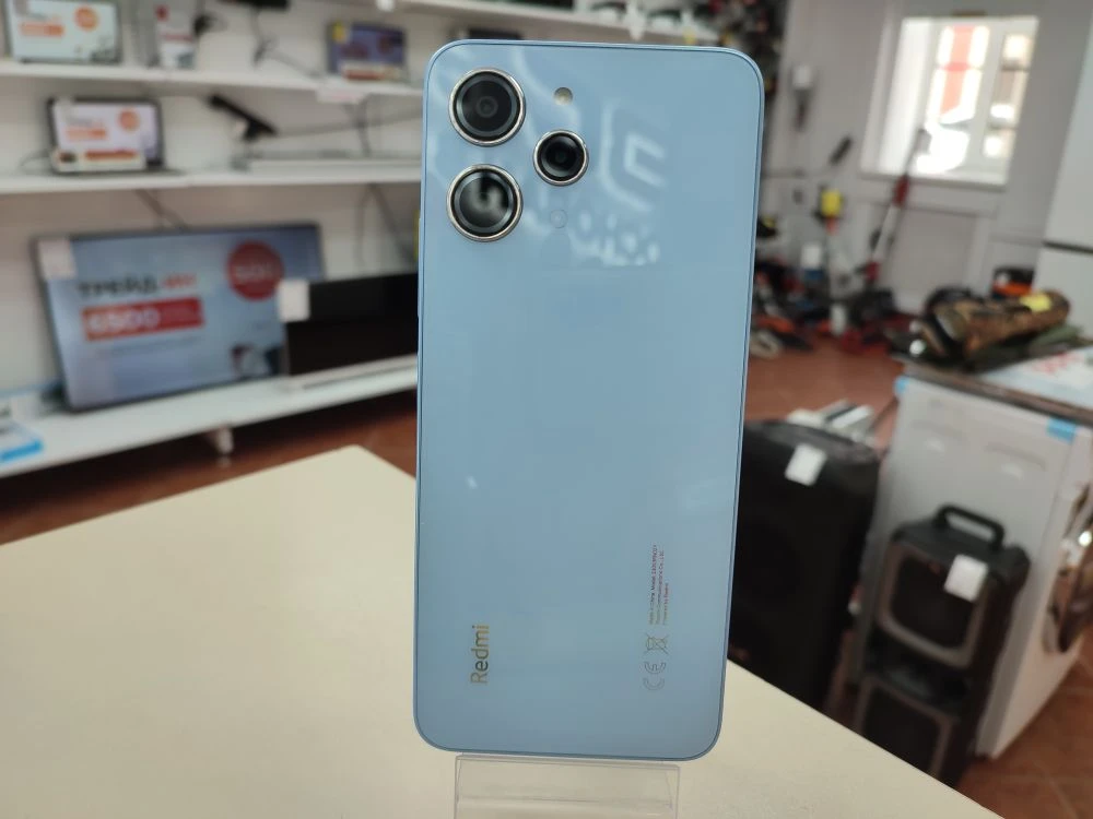 Смартфон Xiaomi Redmi 12 4/128