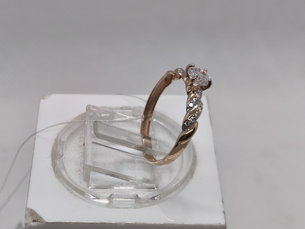 КОЛЬЦО С КАМНЯМИ (Au 585)