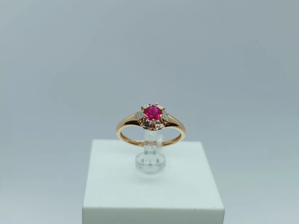 КОЛКМ585 КОЛЬЦО С КАМНЕМ (Au 585)