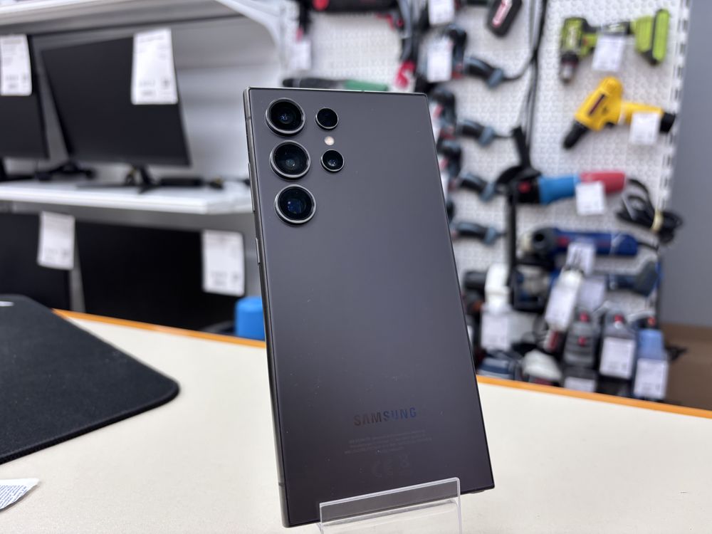 Смартфон Samsung Galaxy S24 Ultra 12/256