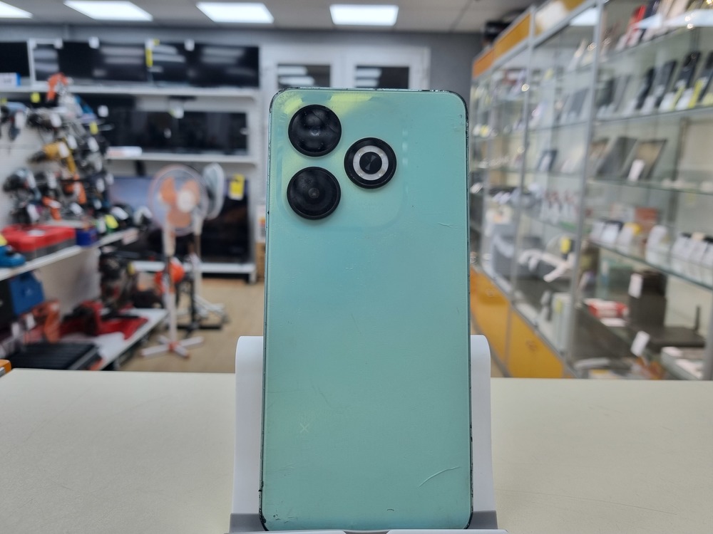 Смартфон Infinix Smart 8 4/128
