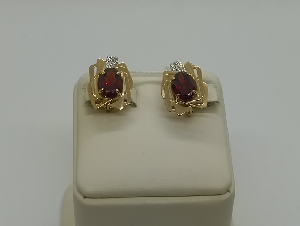 СКМИ585 СЕРЬГИ С КАМНЯМИ (Au 585)