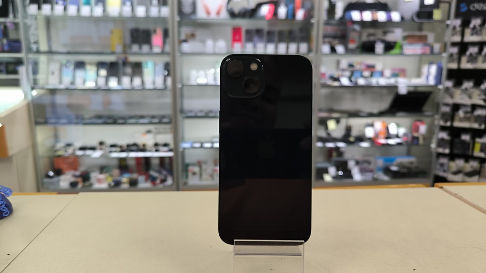 Смартфон Apple iPhone 13 128Gb