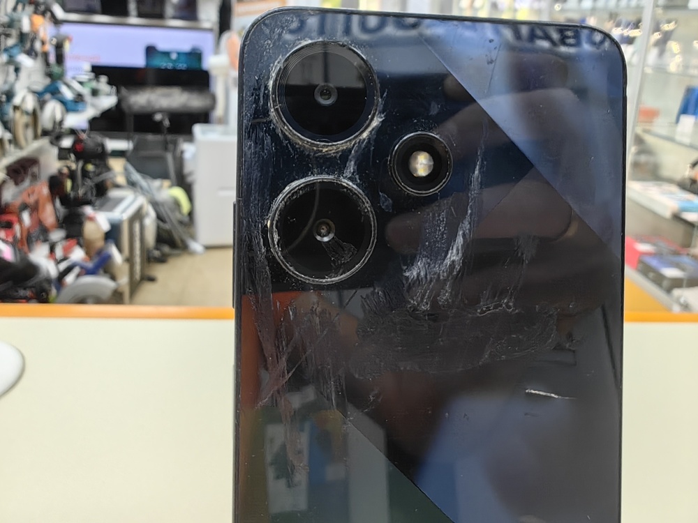 Смартфон Infinix HOT 30i 4/64