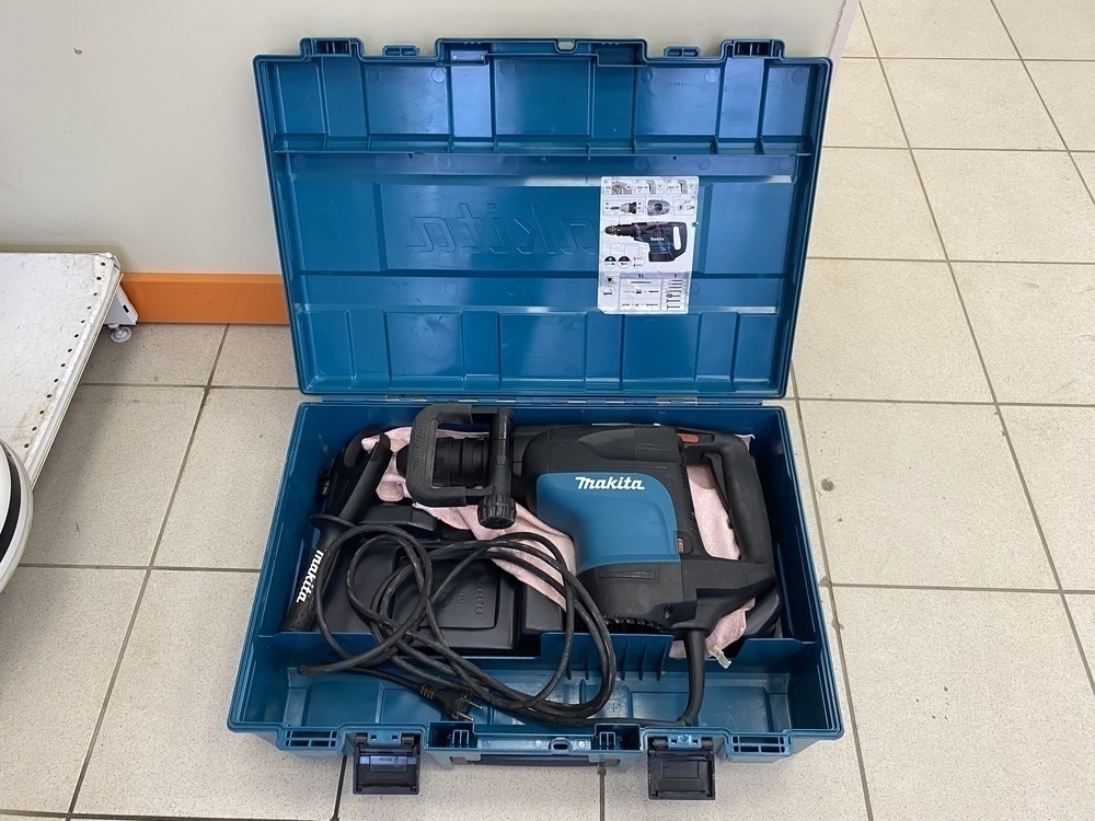 Отбойный молоток Makita HR4501C