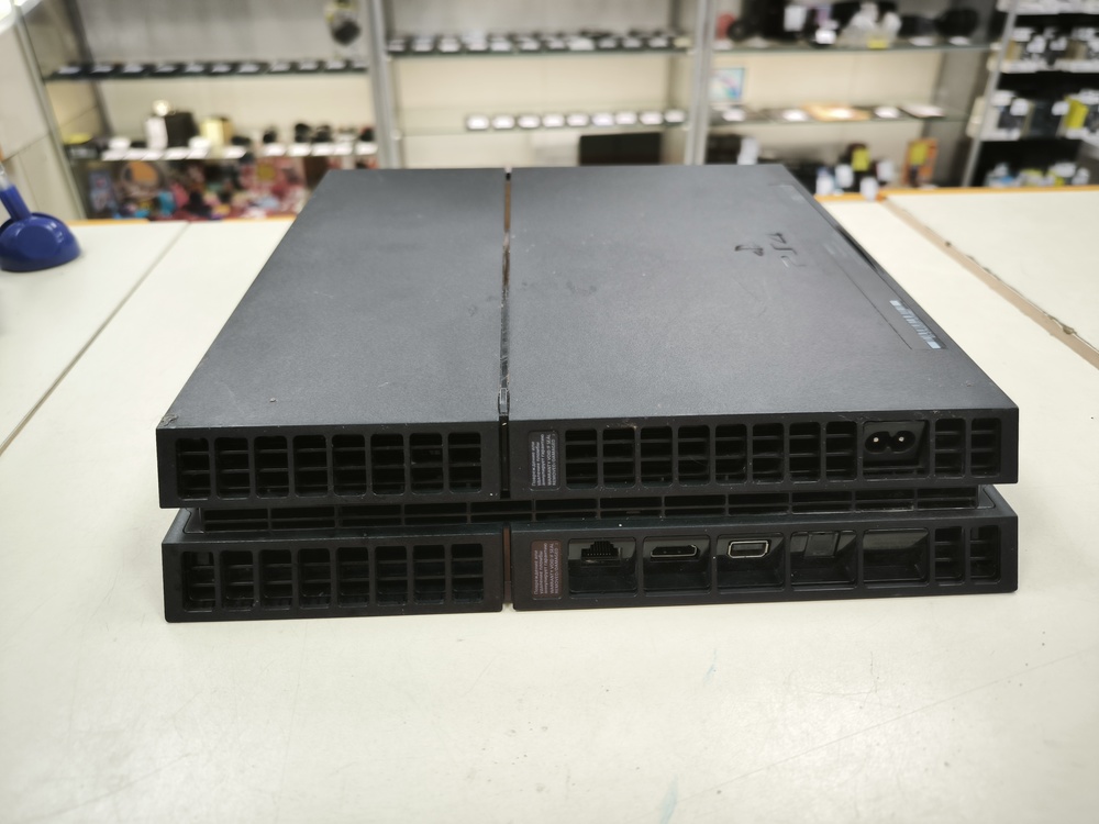 Игровая приставка PlayStation 4 FAT 500GB
