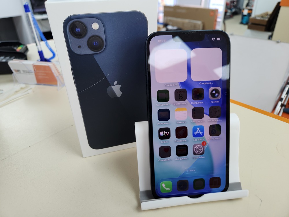 Смартфон Apple iPhone 13 128Gb