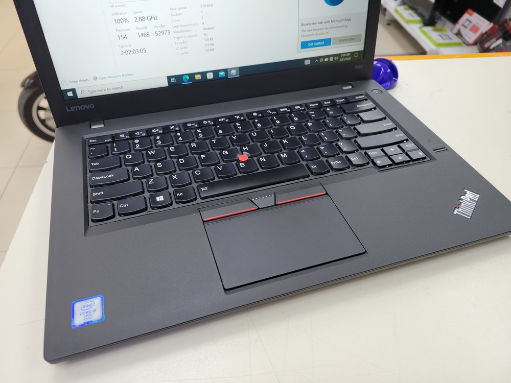Ноутбук Lenovo t450s; Core i5-6300U, Intel HD Graphics 520, 8 Гб, 250 Гб, Нет