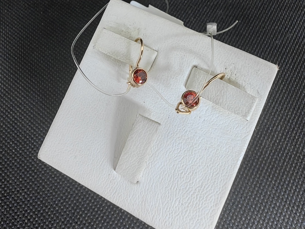 СЕРЬГИ ПЕТЕЛЬКА с камнем (Au 585)