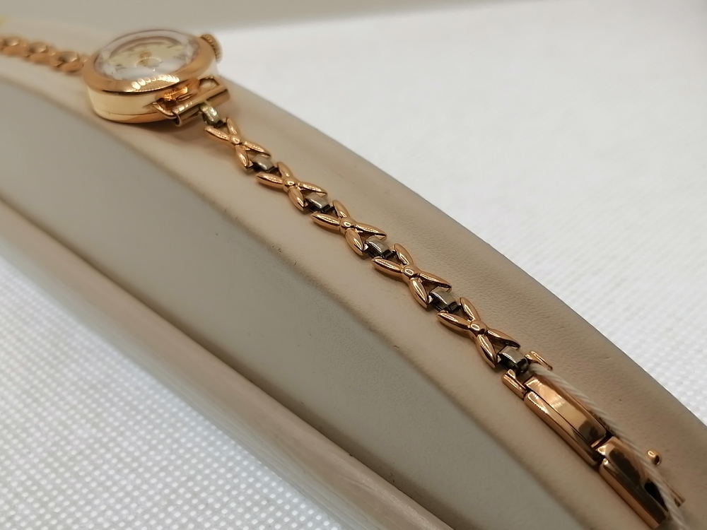 ЧСНАИ583 ЧАСЫ НАИРИ (Au 583) ЧСНАИ583 ЧАСЫ НАИРИ (Au 583)