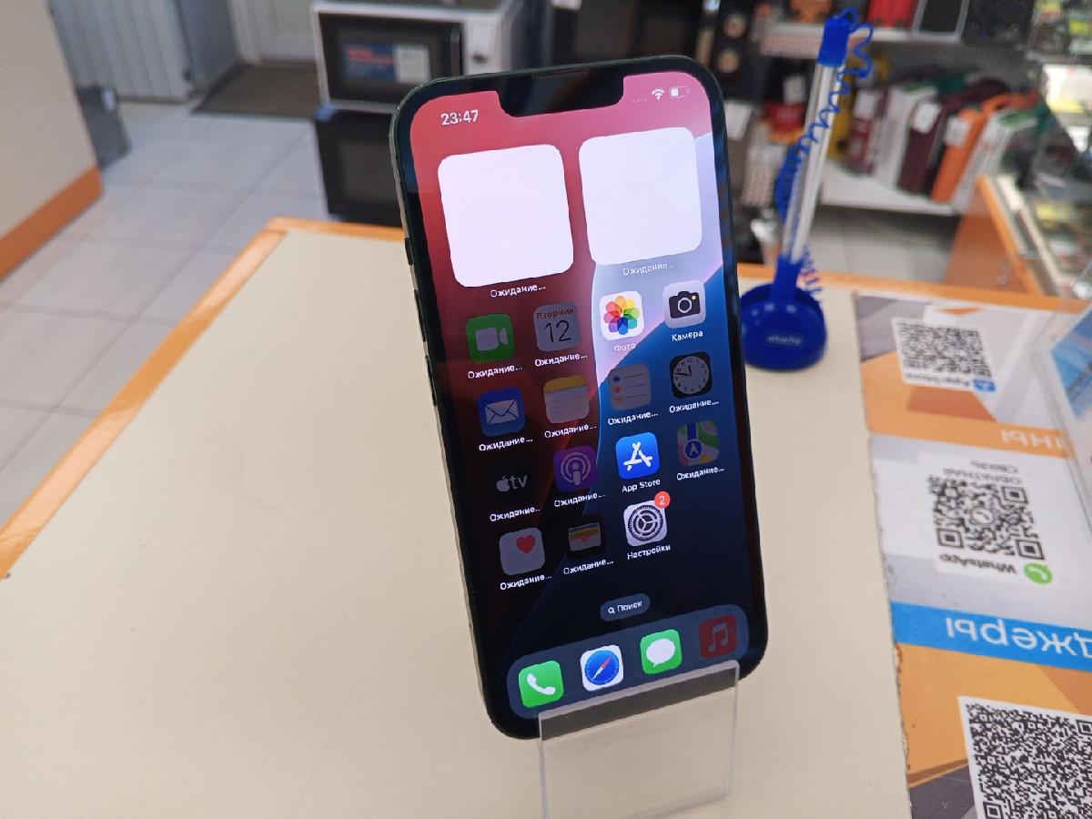 Смартфон Apple iPhone 13 128Gb