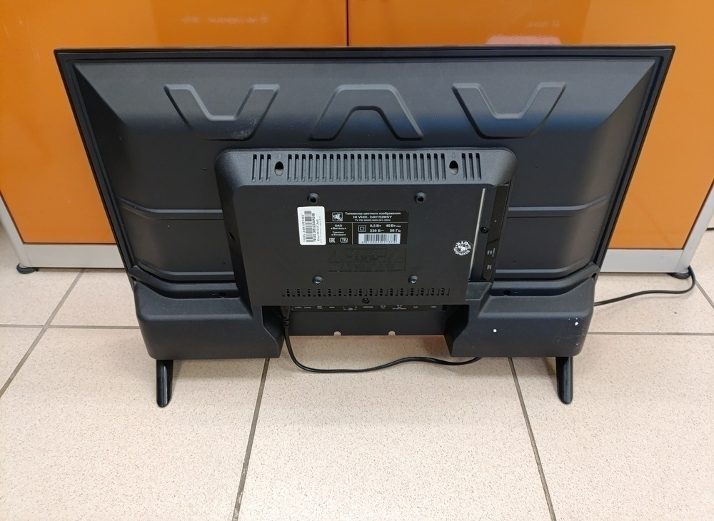 LED Телевизор HI VHIX-24H152MSY