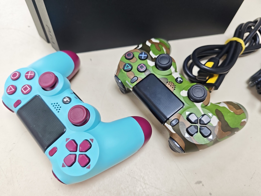Игровая приставка PlayStation 4 FAT 500GB