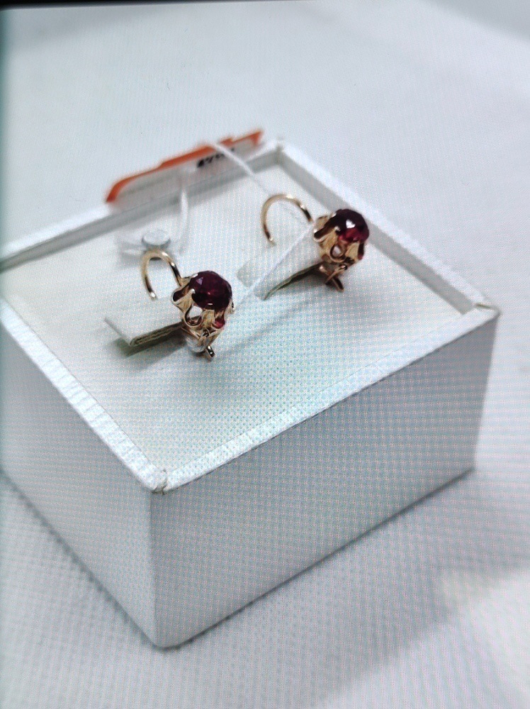 СКМ585 СЕРЬГИ С КАМНЕМ (Au 585)