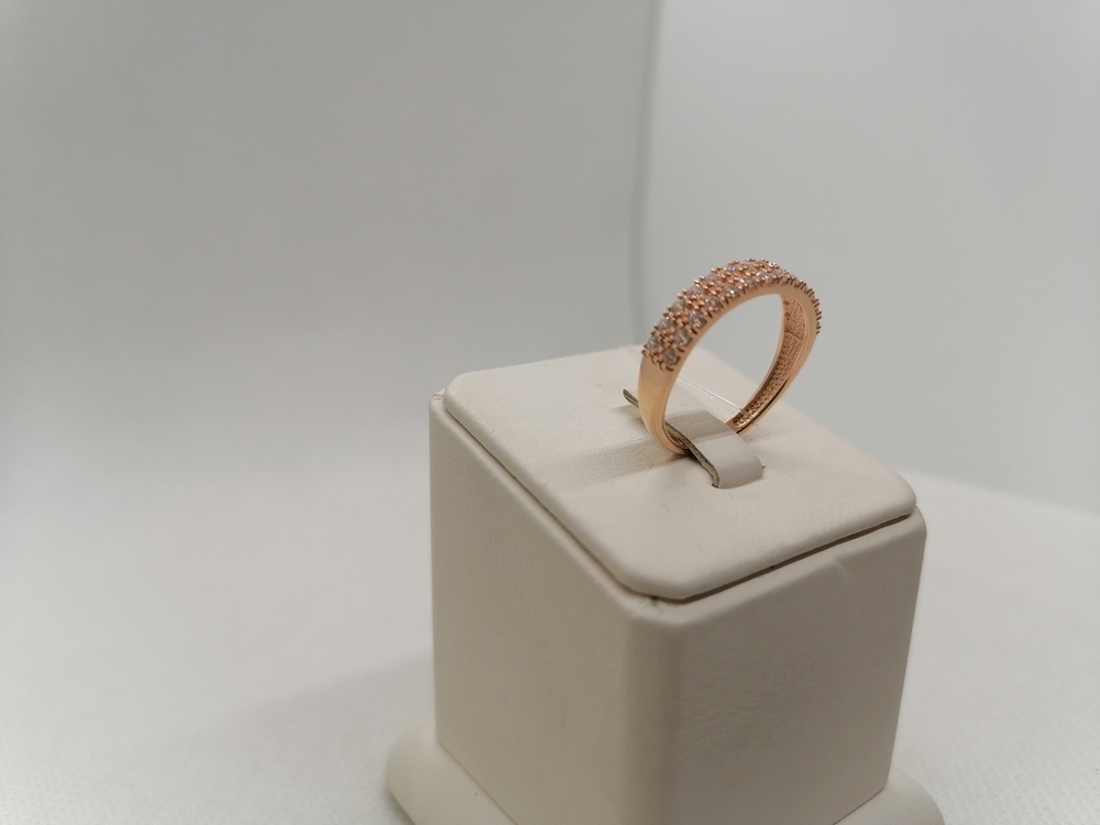 КОЛЬЦО С КАМНЯМИ (Au 585)