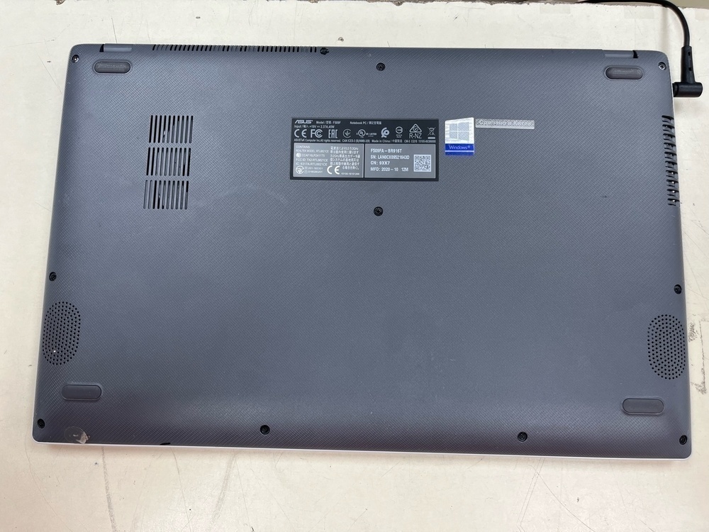 Ноутбук ASUS; Pentium 5405U, Intel UHD Graphics, 8 Гб, 240 Гб, Нет