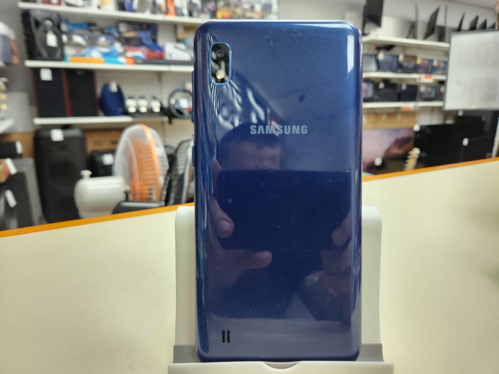 Смартфон Samsung Galaxy A10 2/32