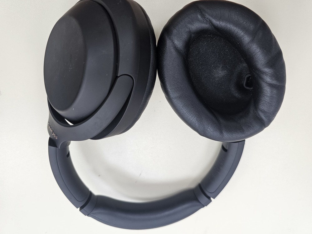 Наушники беспроводные SONY WH-1000XM4