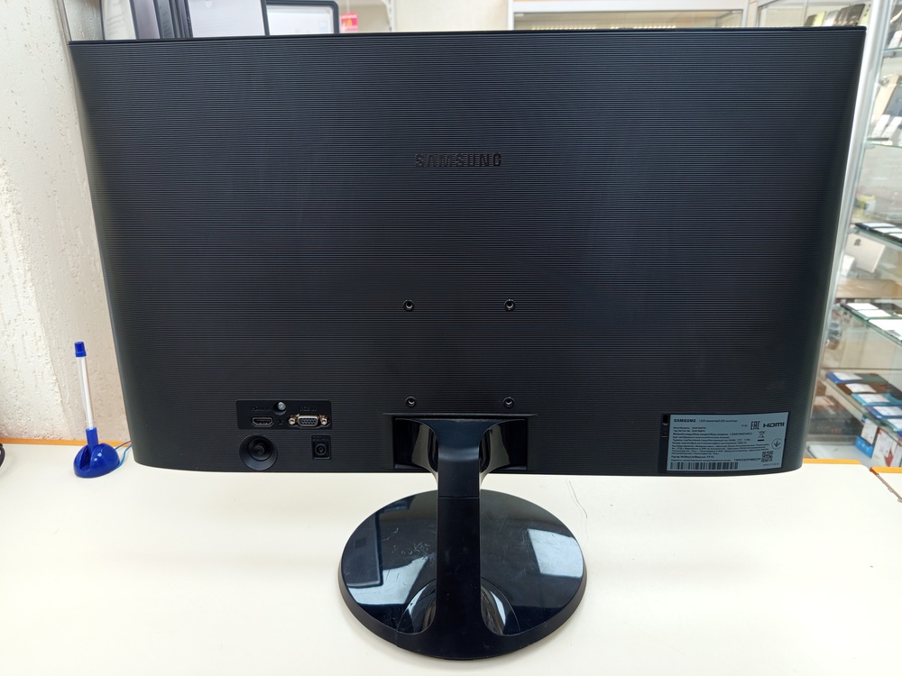 Монитор Samsung S24F354FHI