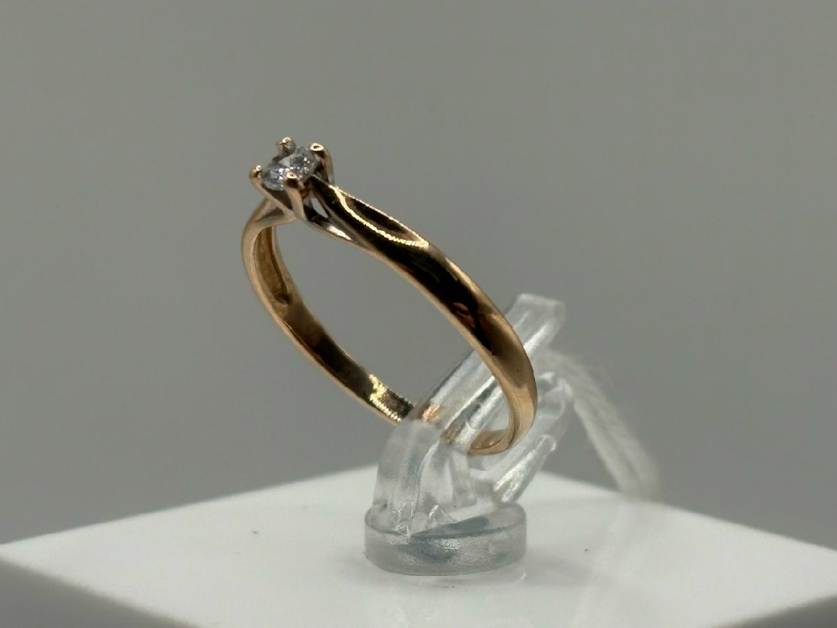 КОЛКМ585 КОЛЬЦО С КАМНЕМ (Au 585)