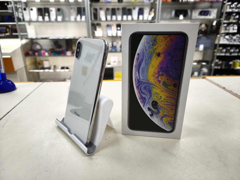 Смартфон Apple iPhone Xs 64Gb