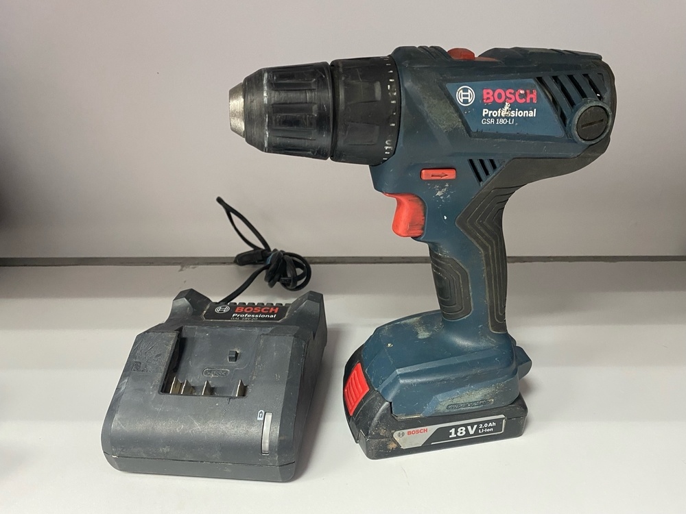 Шуруповерт Bosch GSR 180 LI