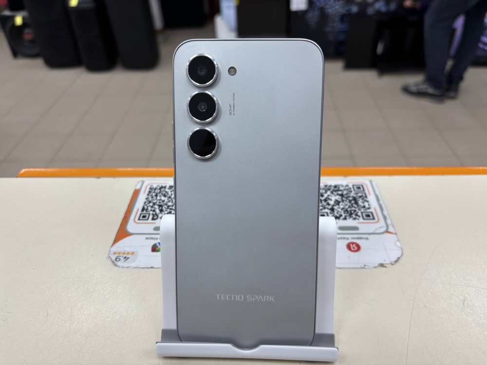 Смартфон Tecno SPARK 40 PRO 8/256
