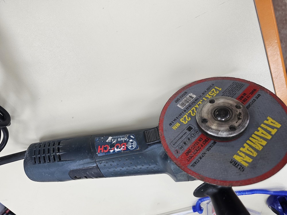 Угловая шлифмашина Bosch GWS 7-125