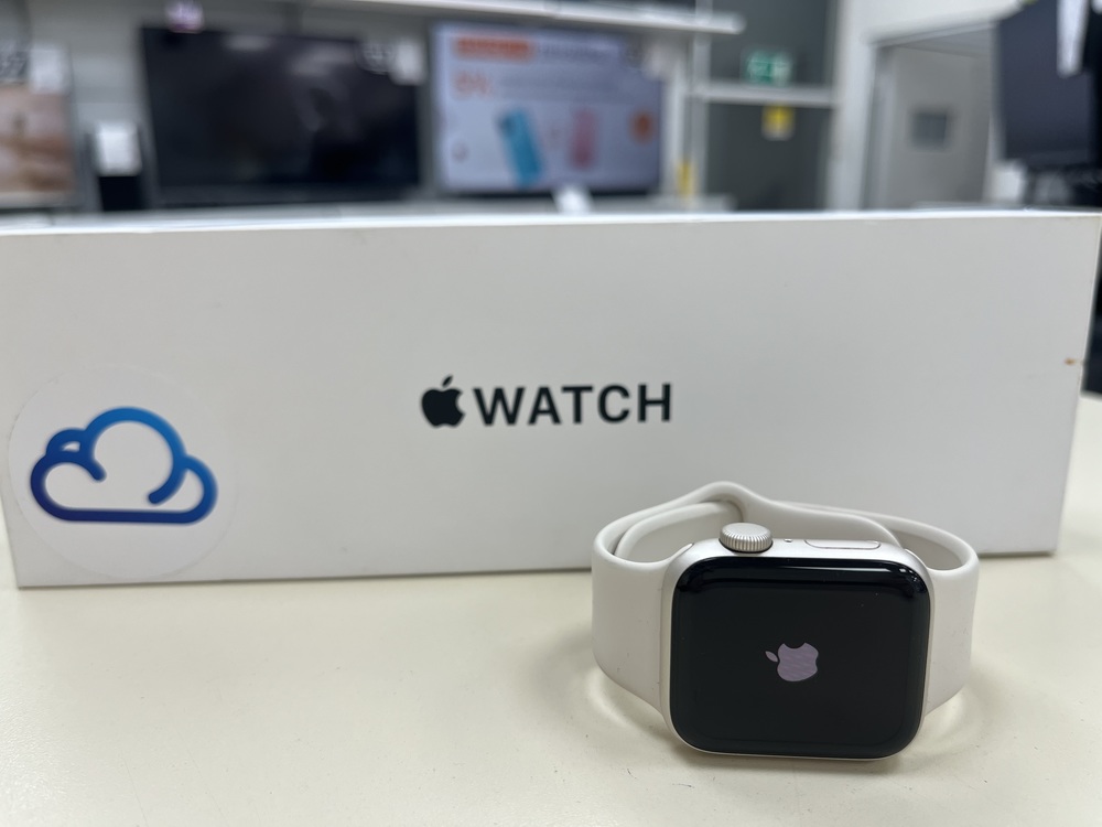 Смарт-часы Apple Watch SE 2022 40mm